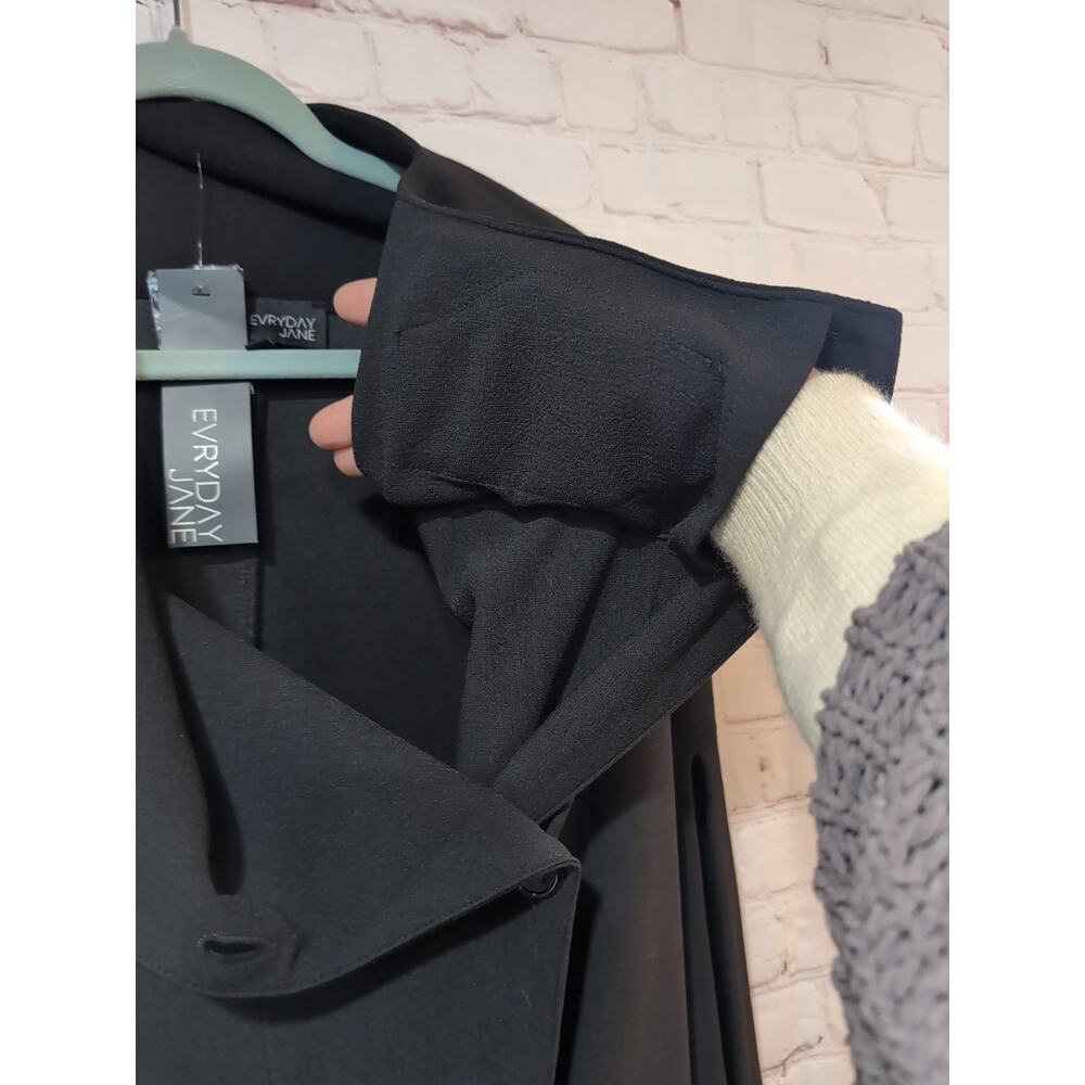 Evryday Jane Gail Travel Pod Cape Black NWT PLUS size 2X/3X Poncho Minimalist - Picture 11 of 16